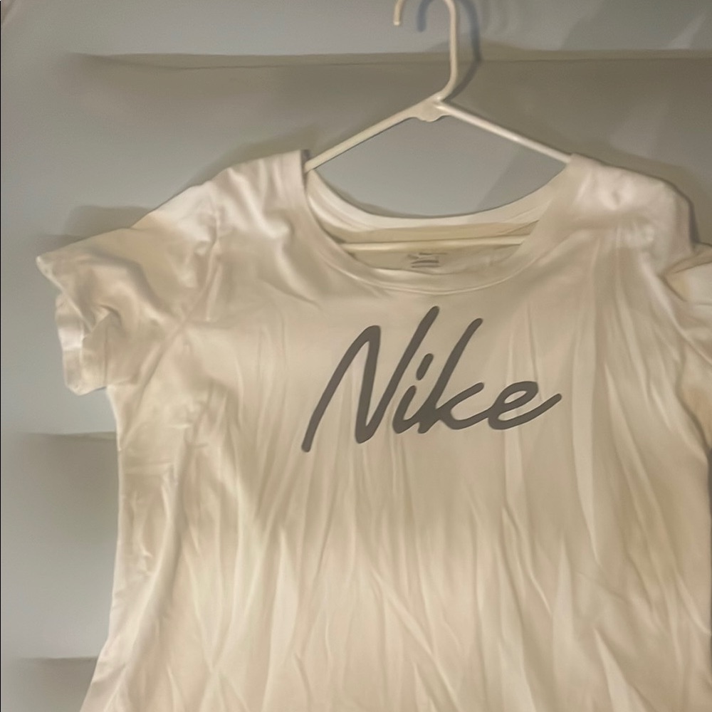 Nike Cream Fitted Short Sleeve Tee